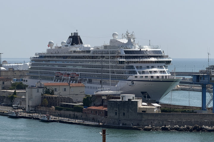 Leaving Livorno