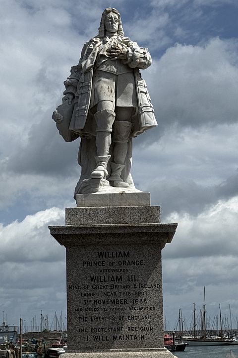 William of Orange statue